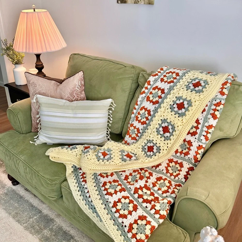 Crochet Granny Square Blanket - Picture 4 of 5
